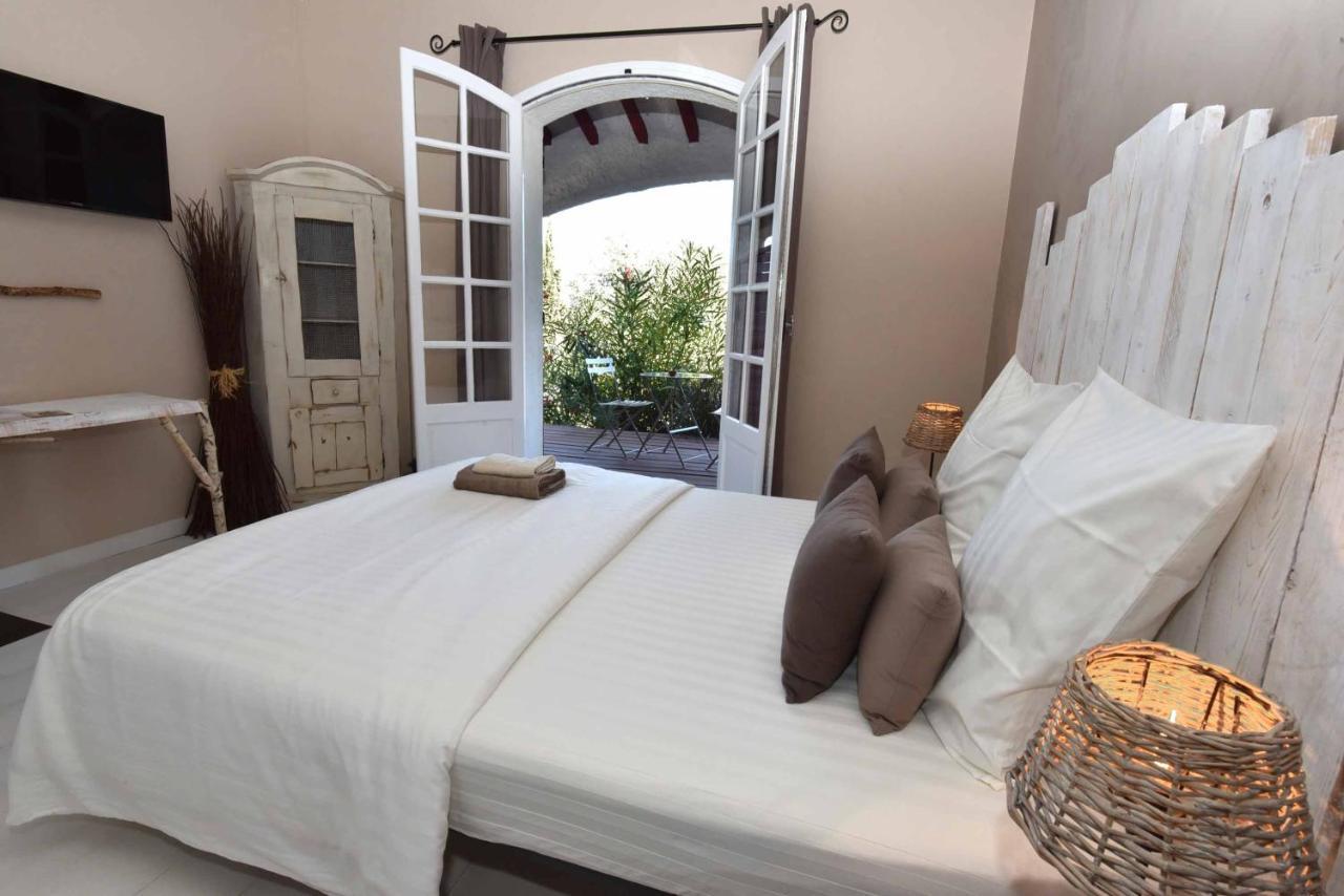 La Tour D'Ugo Hotel Cavanac Екстериор снимка