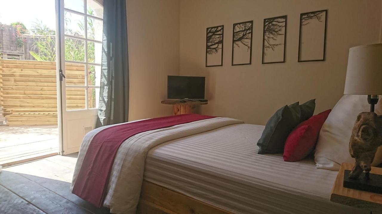 La Tour D'Ugo Hotel Cavanac Екстериор снимка